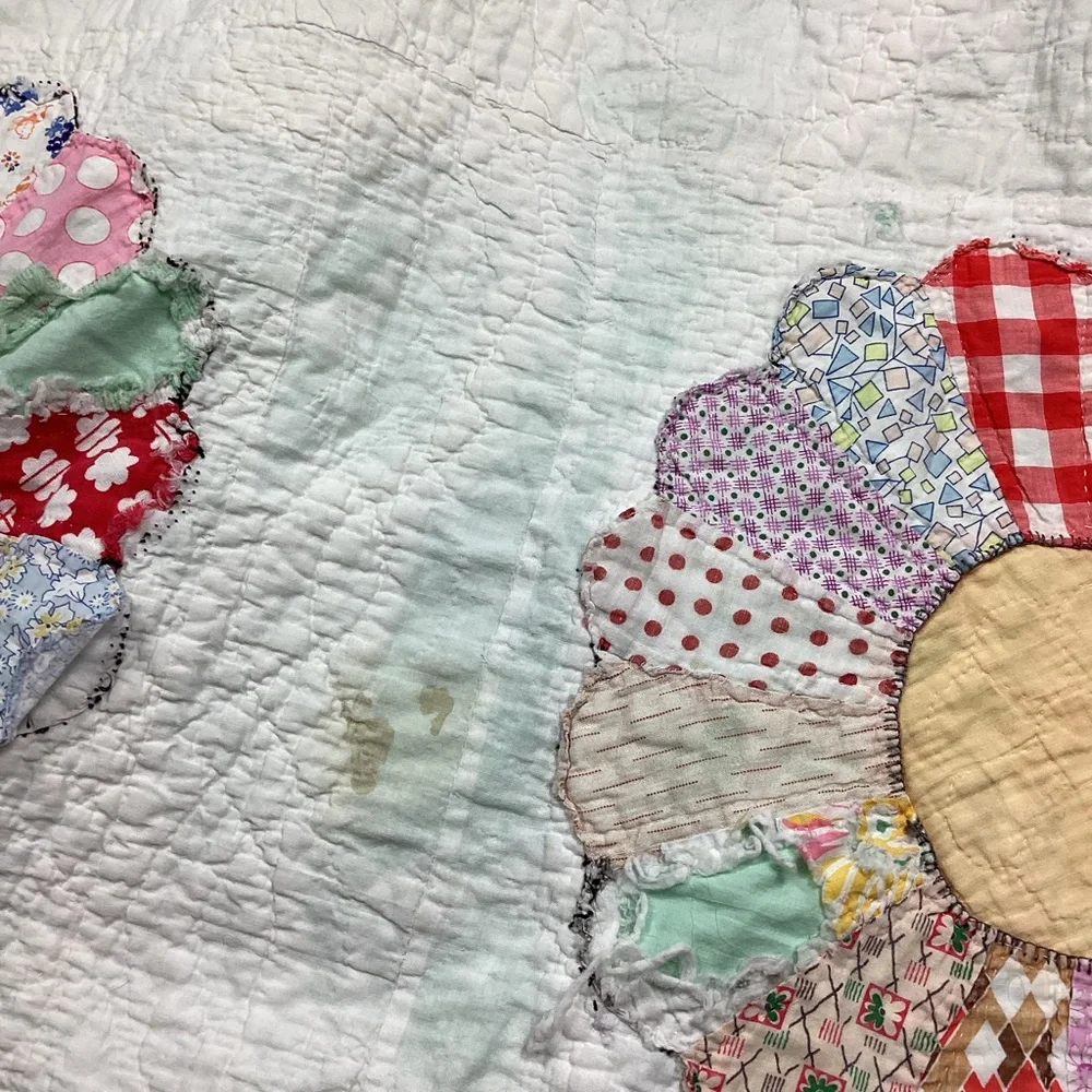 Vintage hand stitched quilt - Picture 10 of 10